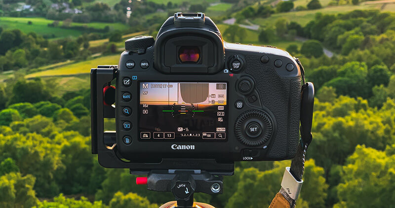 4K video_DSLR a DSLR shooting 4K video
