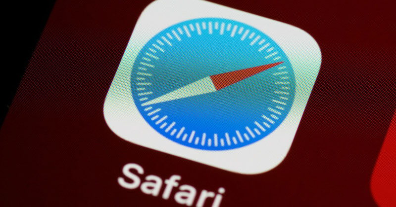 MASV-How-to-Upload-Faster-Browser-Safari A close up of the Safari browser application on an iPhone