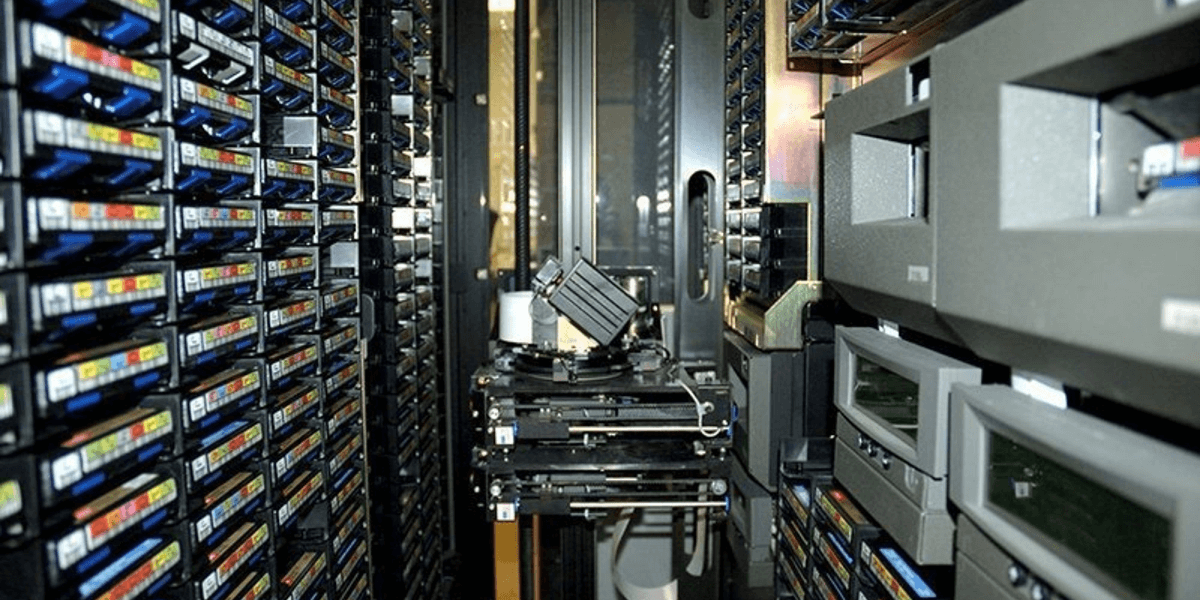 How to Set Up and Manage a Cloud Archive 1 Placeholder image